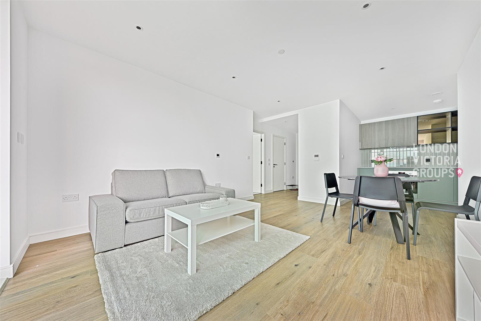 1 bed property in Iris House, 2 Cedrus Avenue, Southall
